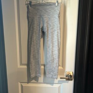 Lululemon white stripe crop leggings wunderunders 6